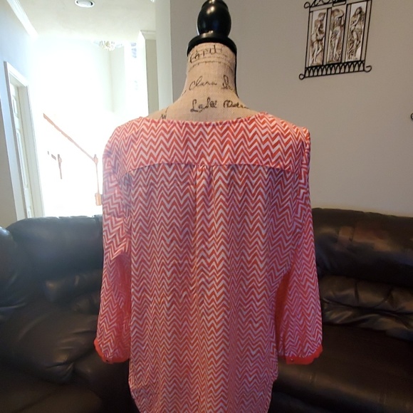 Orange and white blouse - Picture 2 of 2